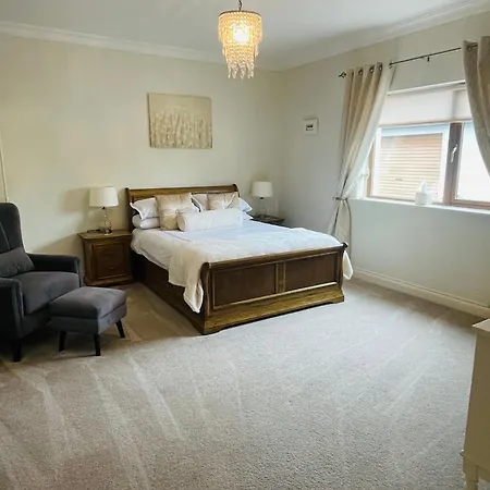 Lisalway Country לינה וארוחת בוקר Castlerea