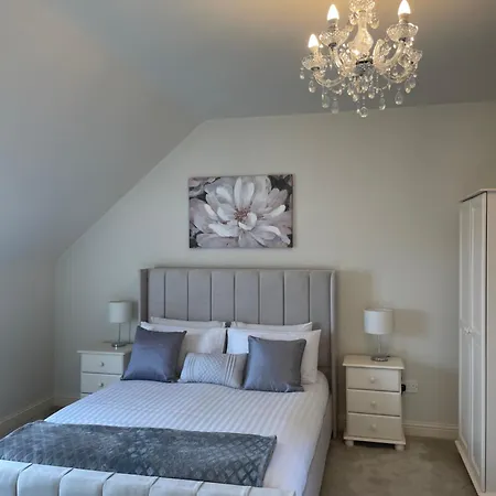 לינה וארוחת בוקר Lisalway Country Castlerea