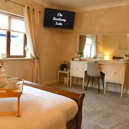 לינה וארוחת בוקר Lisalway Country Castlerea