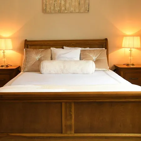 לינה וארוחת בוקר Lisalway Country