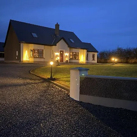 Lisalway Country לינה וארוחת בוקר Castlerea