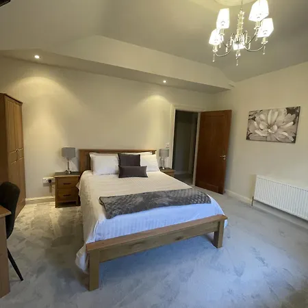 לינה וארוחת בוקר Lisalway Country Castlerea