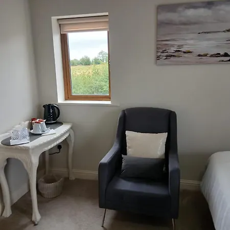 Lisalway Country Oda ve Kahvaltı Castlerea